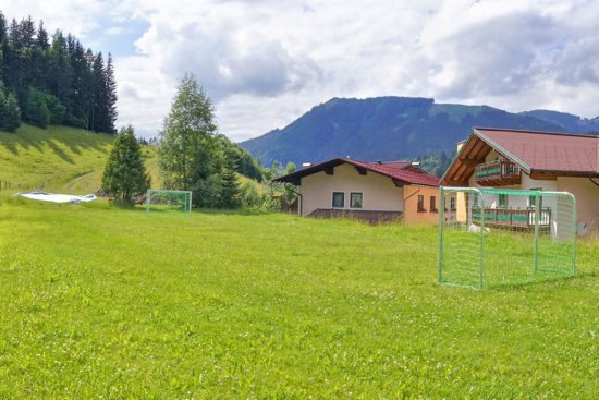 Fußballplatz - Jugendgästehaus Steiner, Eben im Pongau